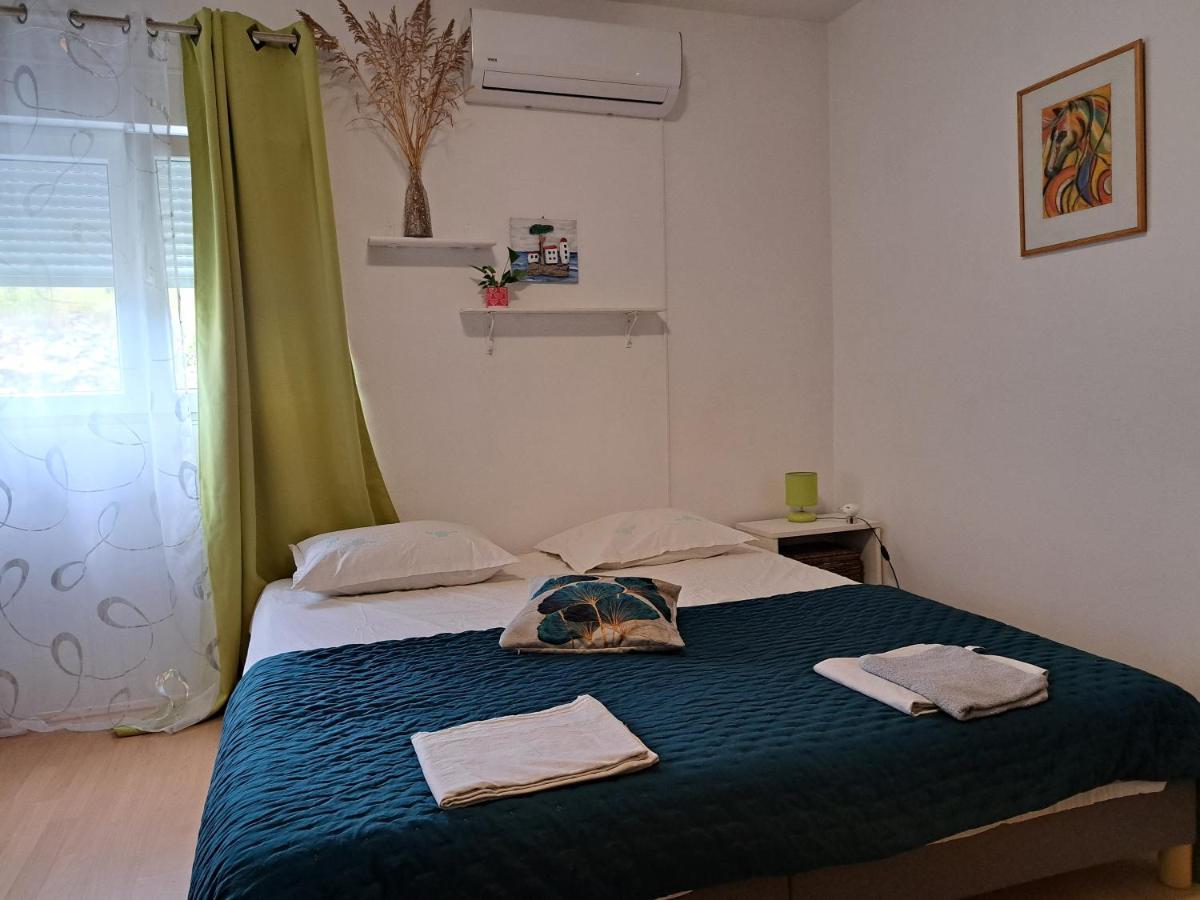 Smjestaj Latica Hotel Vela Luka Eksteriør billede
